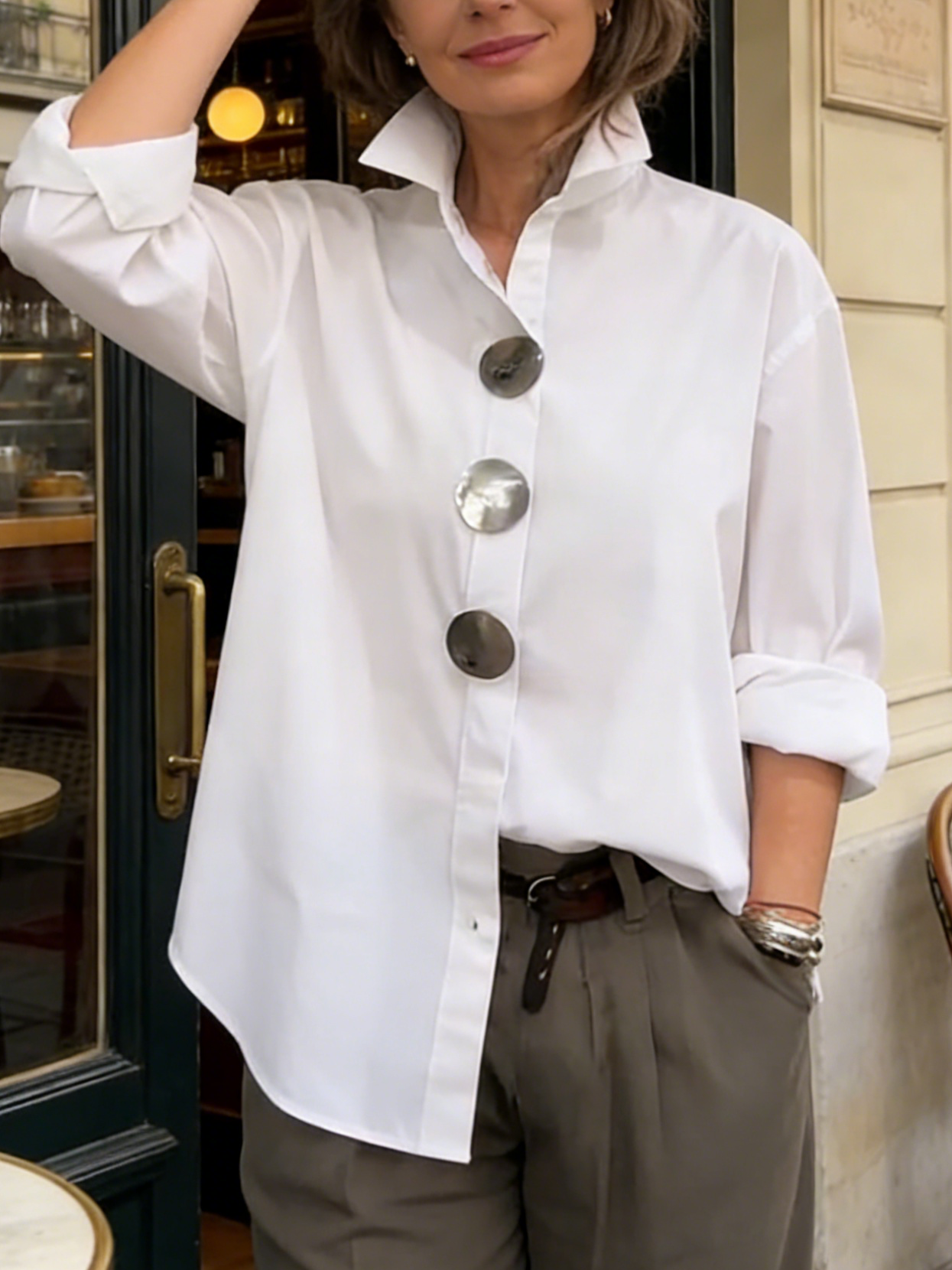Blusa con Collo Alto e Bottoni D'impatto